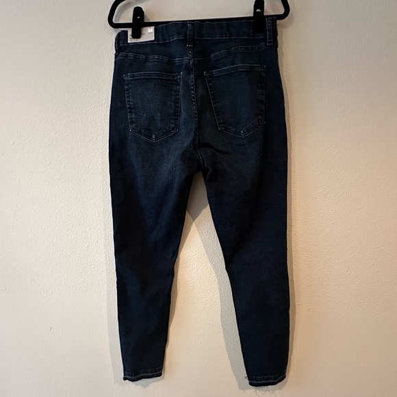 Topshop Moto Jamie Step Hem High Waist Ankle Grazer Slim Jeans - Picture 6 of 8